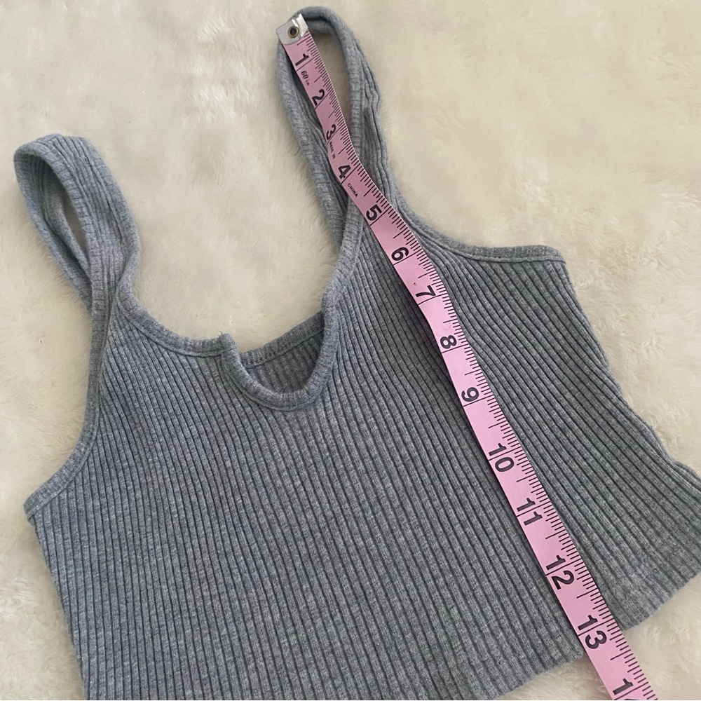 ROMWE Grey Ribbed Cropped Tank Top - Picture 3 of 5